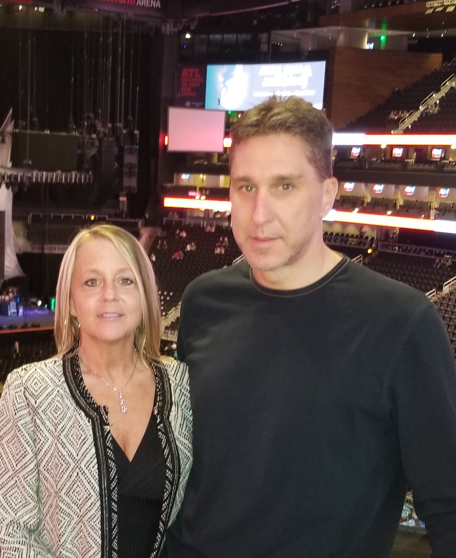 Robert Knight : Des racines profondes au service de l'innovation numérique